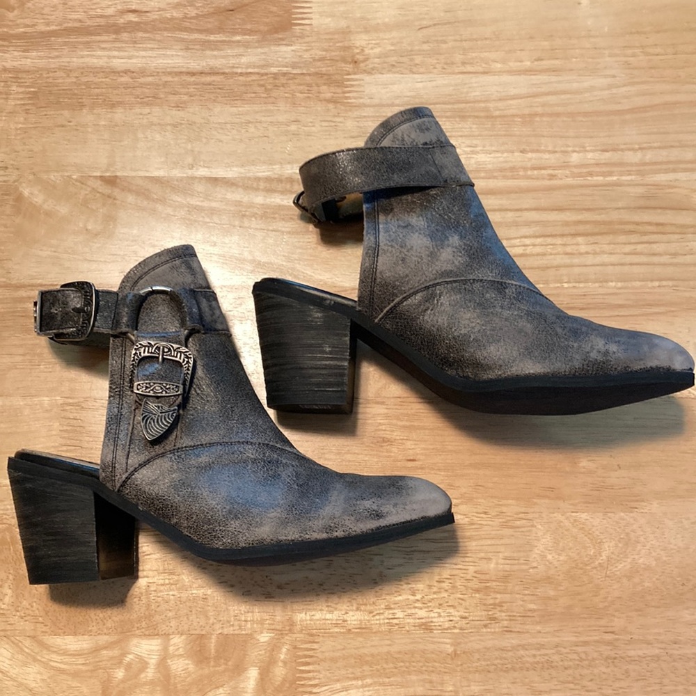 Sbicca Vintage Open Heel Leather Ankle Bootie Pewter Buckle Pointed Toe